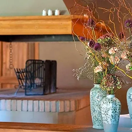 Farm House Hotel *